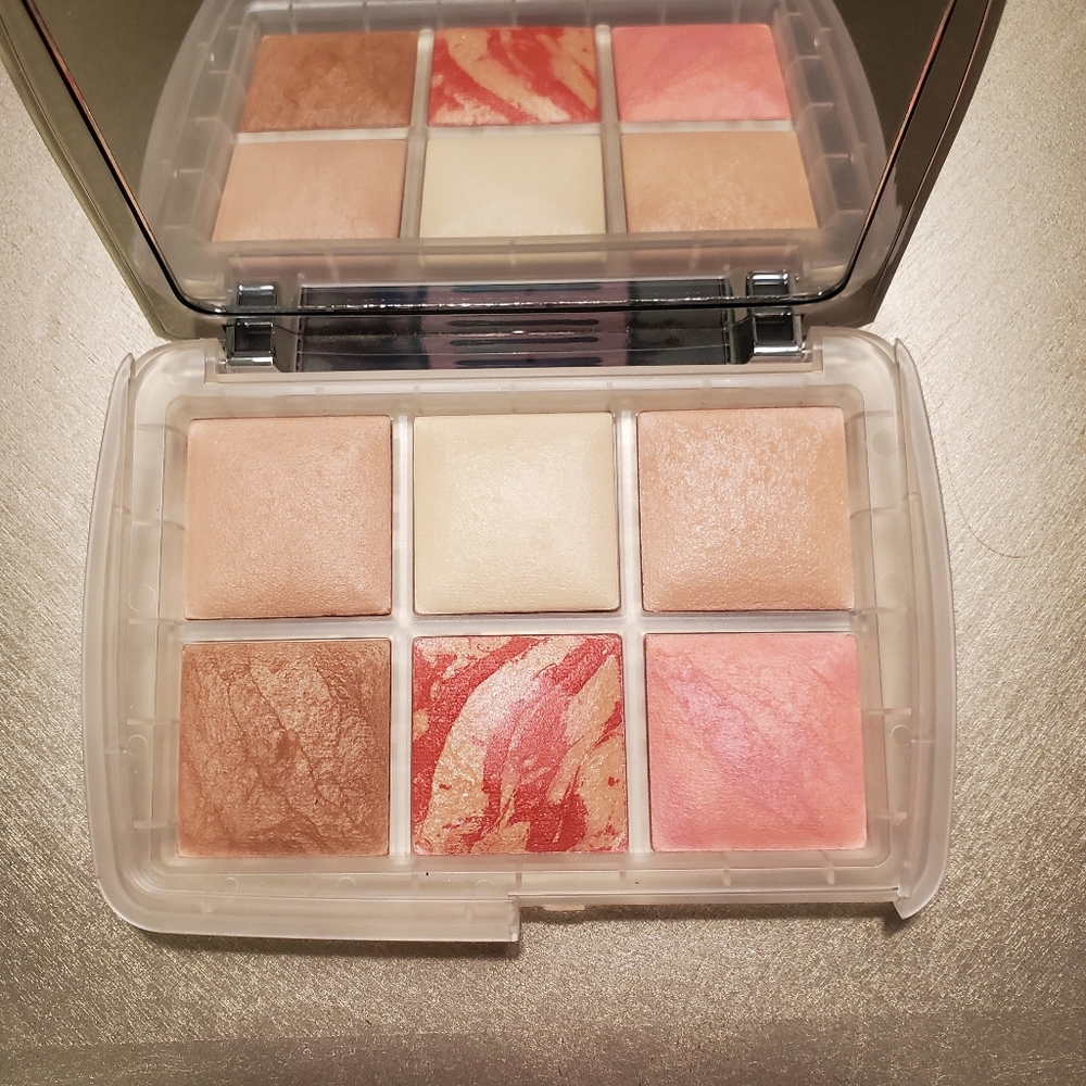 Hourglass Ambient Lighting Edit Ghost